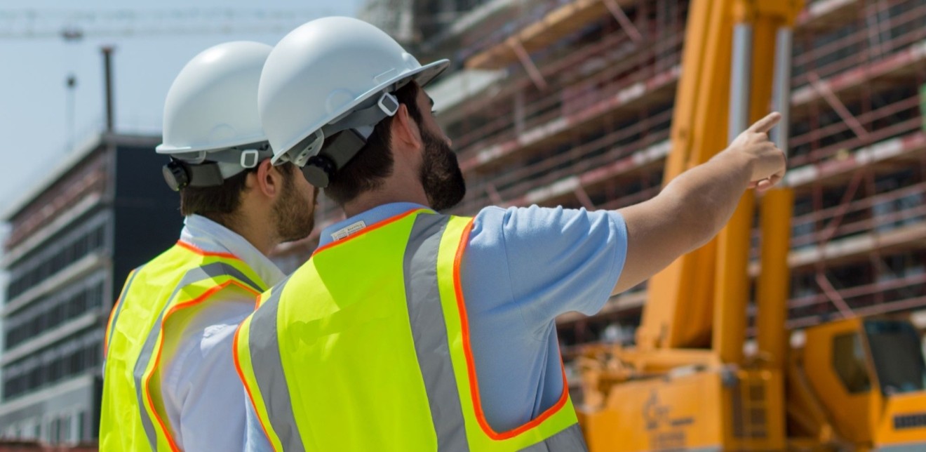 civil engineers working 3
