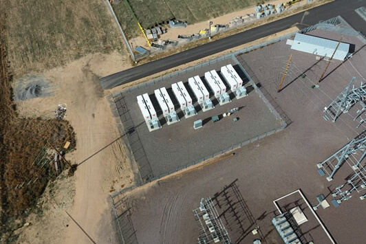 Distributed energy systems challenges illustration